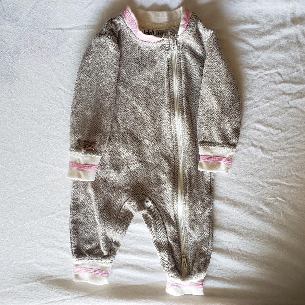 Newborn Juddlies Sleeper